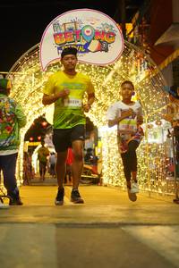 BIB: 50229, 50597
                            <button type="button" onclick="openModal(21831934)" class="btn btn-primary btn-sm float-right btn-popup" data-toggle="modal" data-target=".modal-high-quality">
                        <i class="fas fa-shopping-cart"></i> Add to Cart
                    </button>
                                            <button type="button" onclick="isThisMe(21831934, true)" class="btn btn-success btn-sm float-right btn-popup btn-isme hidden" data-toggle="tooltip" data-placement="bottom" title="นี่คือรูปของคุณใช่ไหม คลิกที่นี่เพื่อเอาเข้าอัลบั้ม">
                        <i class="fas fa-plus"></i> Add to album
                    </button>
                    <button type="button" onclick="isThisMe(21831934, false)" class="btn btn-warning btn-sm float-right btn-popup btn-isnotme hidden">
                        <i class="fas fa-ban"></i> Remove from album
                    </button>